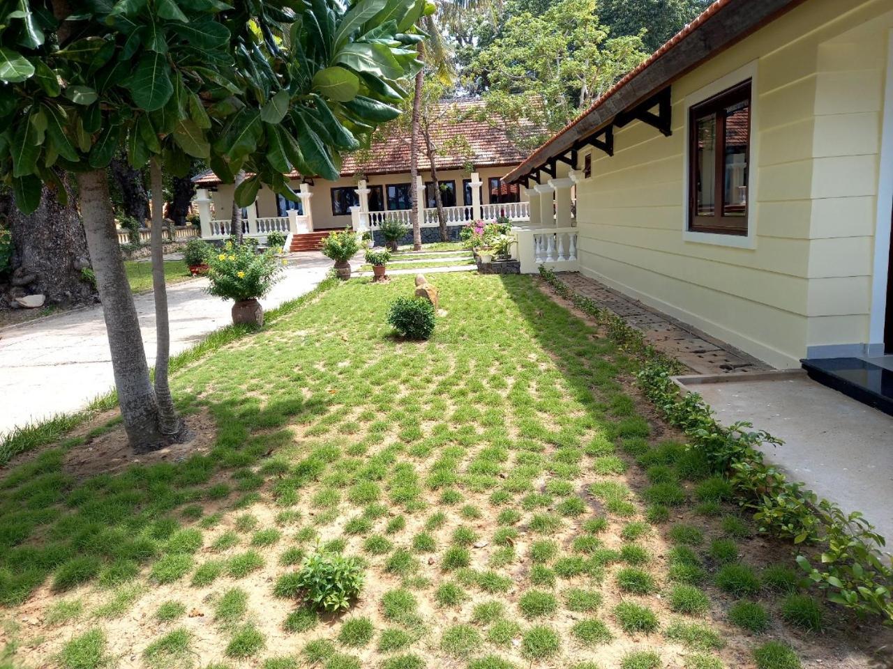 Sai Gon Con Dao Resort Esterno foto